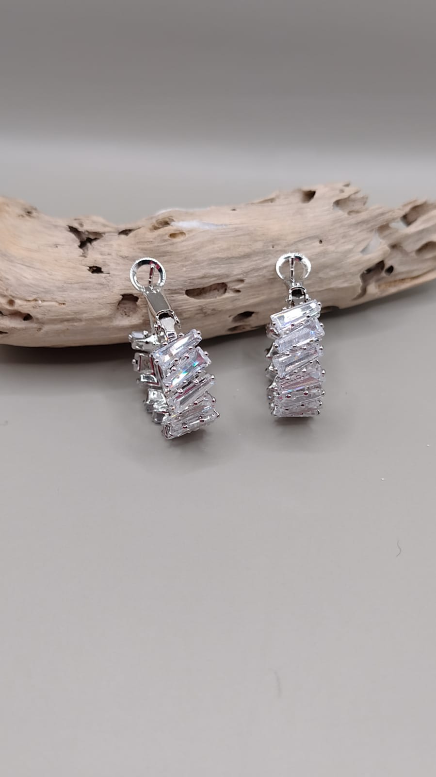 Arracada zirconia rectangular