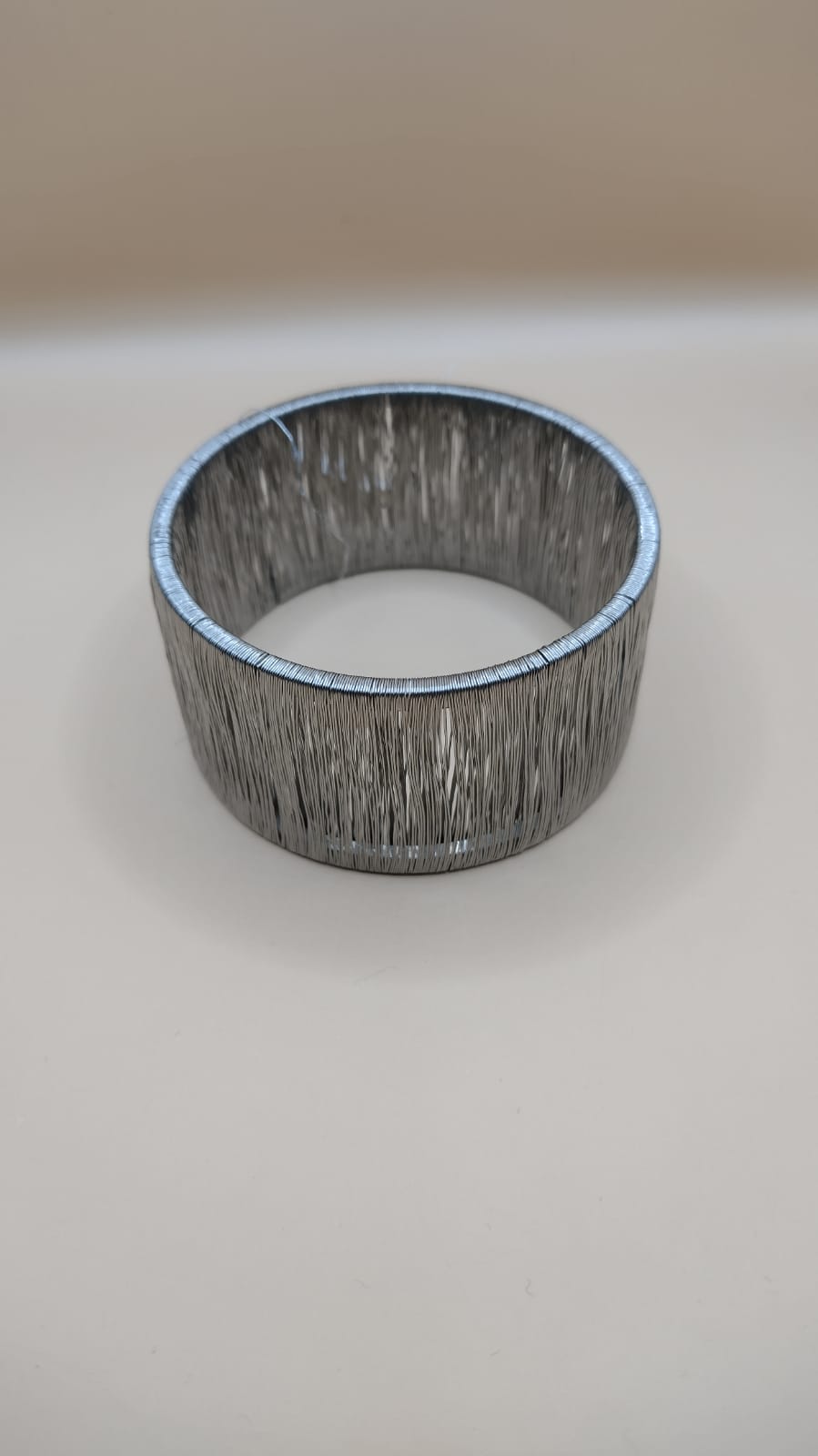 Pulsera brazalete hilos