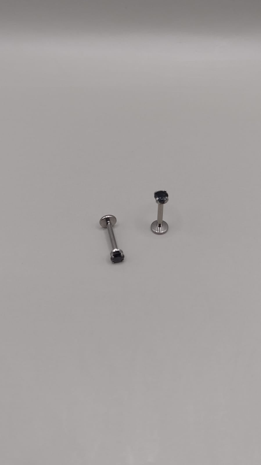 Piercing zirconia negra plateada
