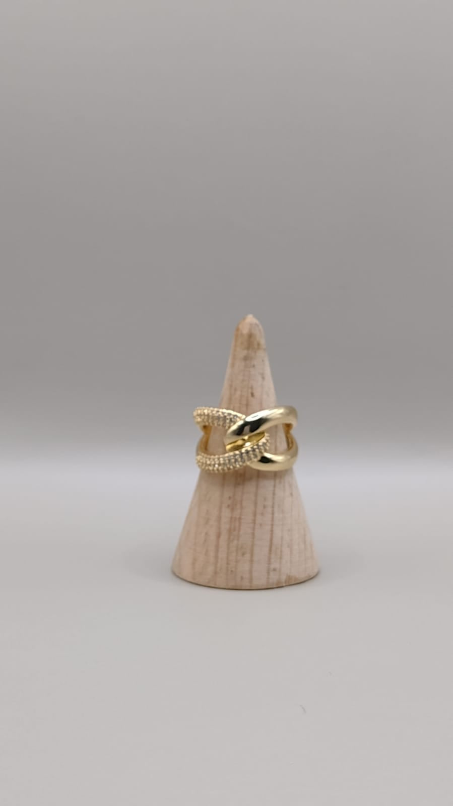 Anillo fiel dorado