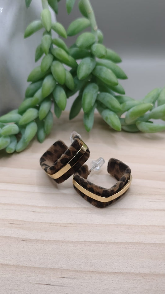 Arete animal print